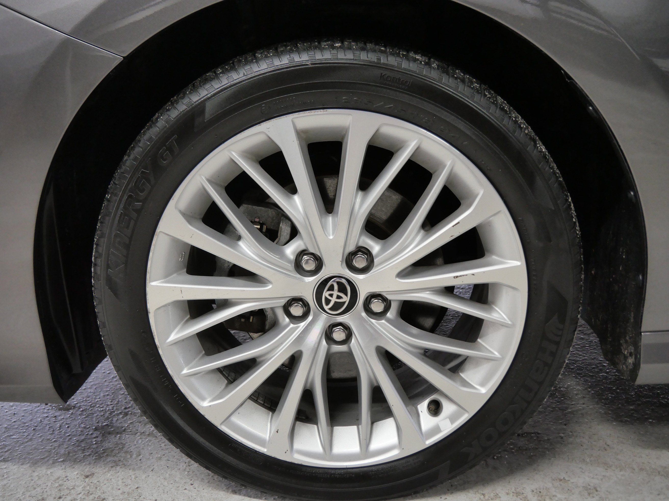 Certified 2020 Toyota Camry XLE image 16