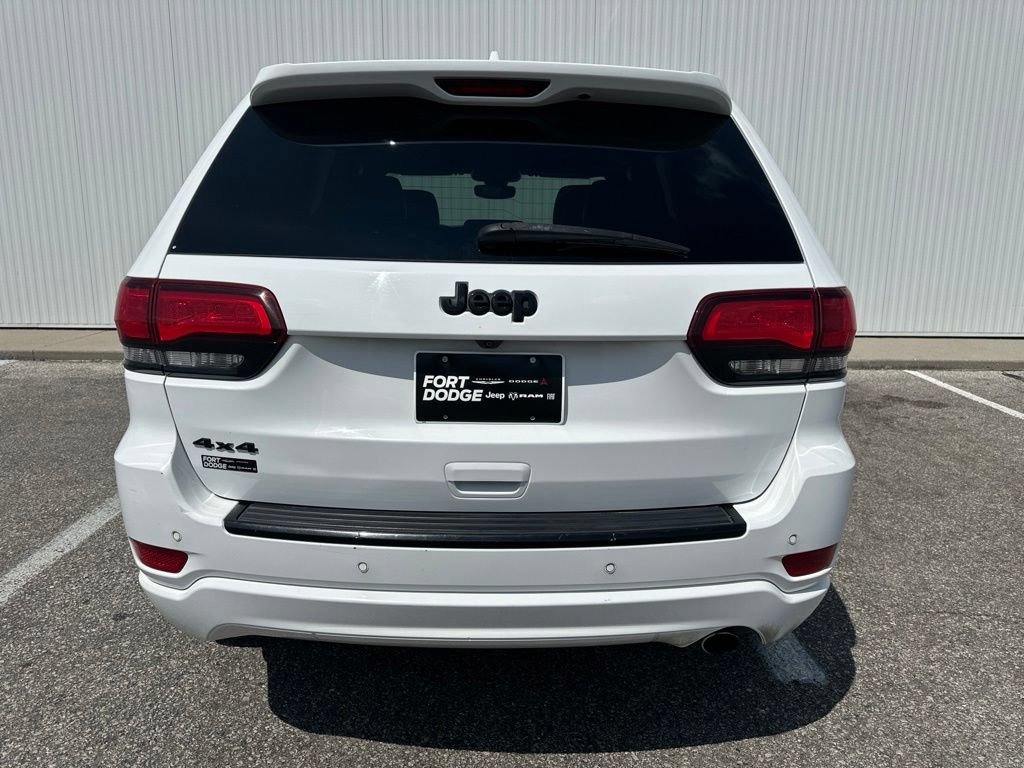 Used 2018 Jeep Grand Cherokee Altitude AWD/4WD image 6