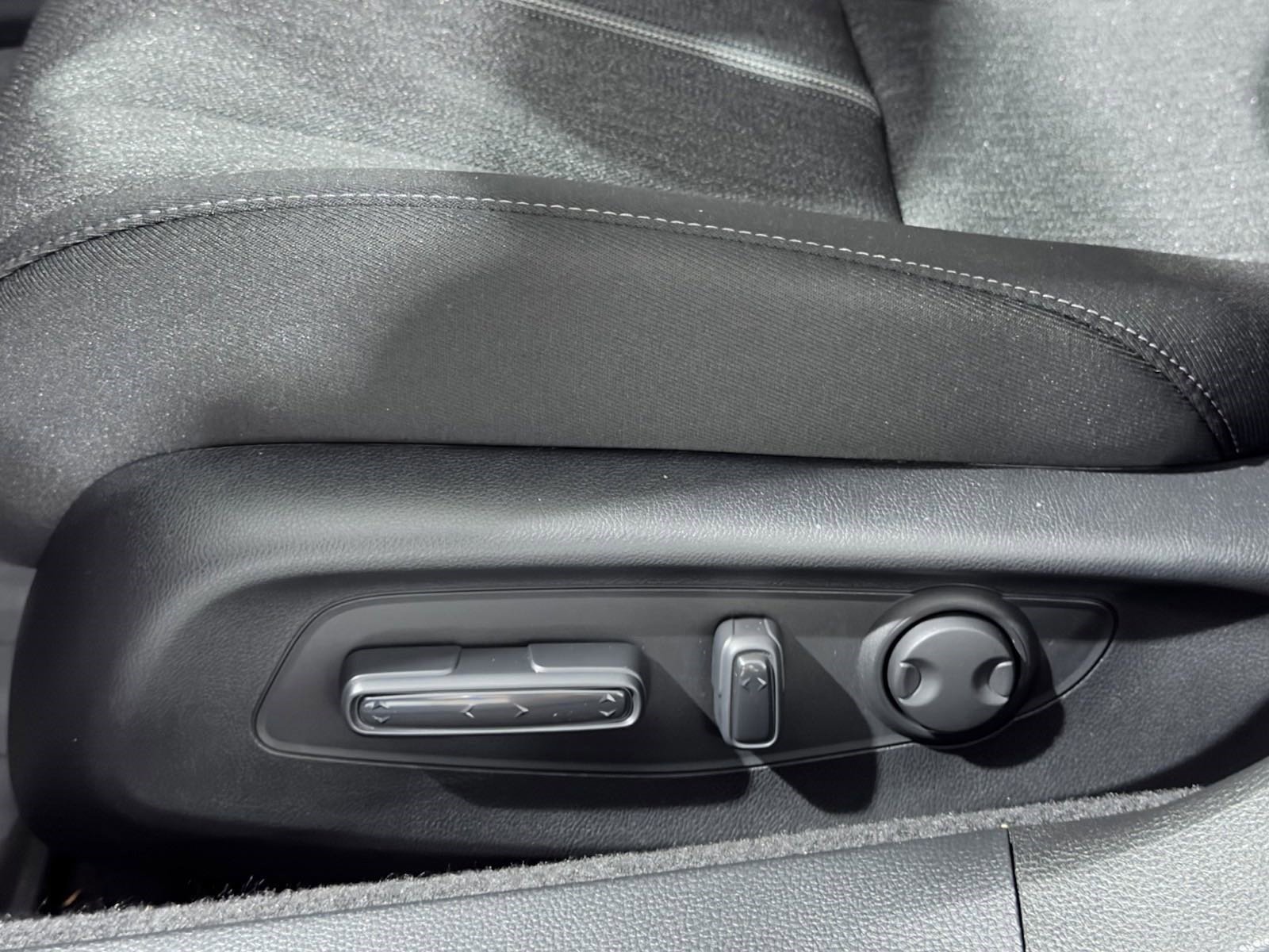 New 2025 Honda Accord Sport image 25