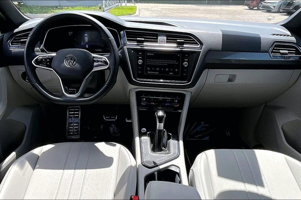 Certified 2023 Volkswagen Tiguan SE R-Line FWD image 3