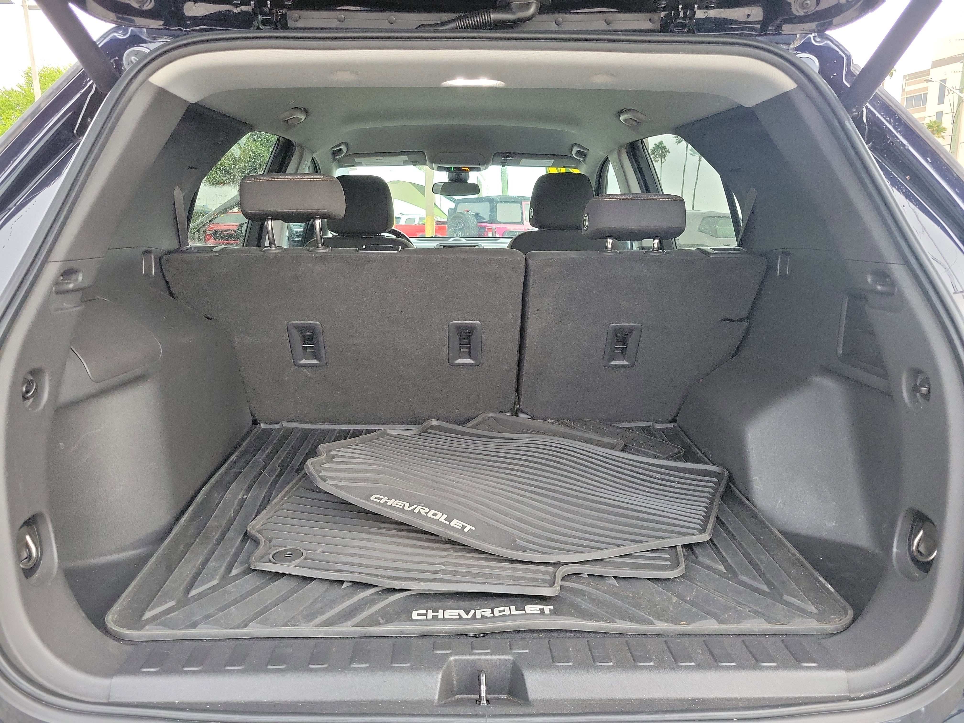 Used 2020 Chevrolet Equinox LT FWD image 7