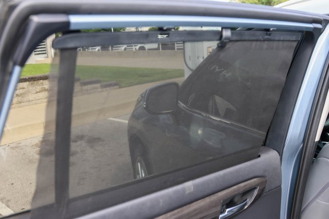 Used 2021 Toyota Highlander Limited image 16