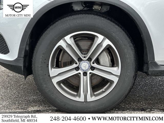 Used 2017 Mercedes-Benz GLC 300 4MATIC image 11