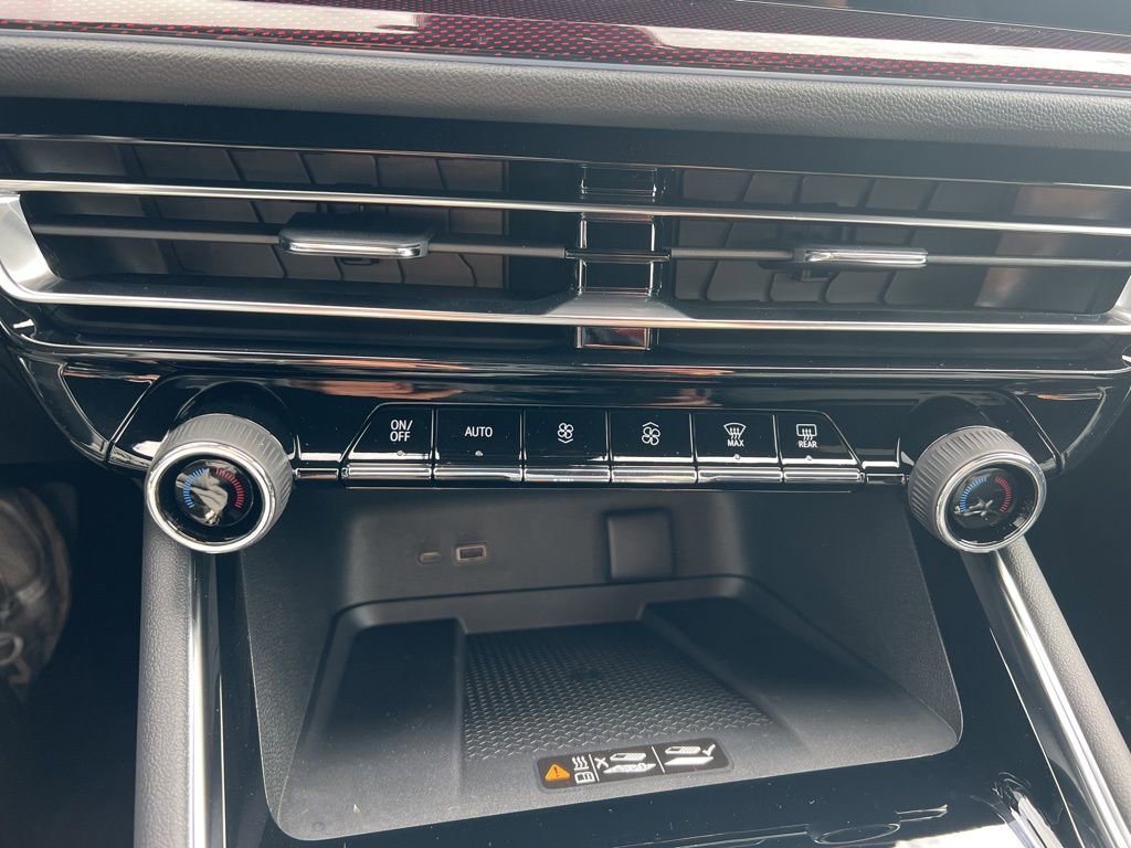 New 2026 Chevrolet Traverse Z71 w/ Enhanced Driving Package image 21