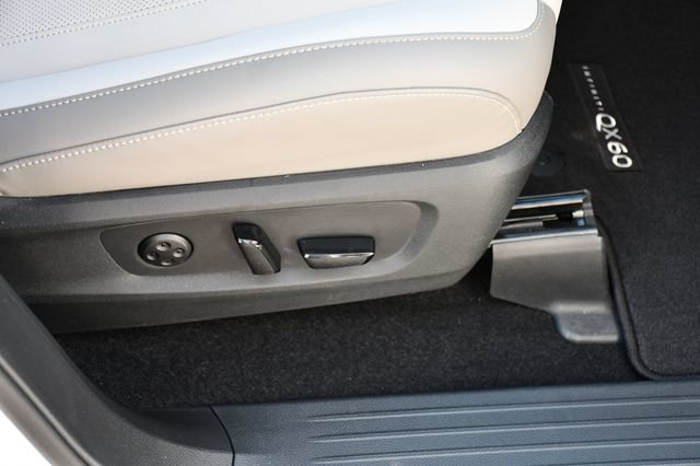 Certified 2026 INFINITI QX60 Pure w/ Cargo Package FWD image 32
