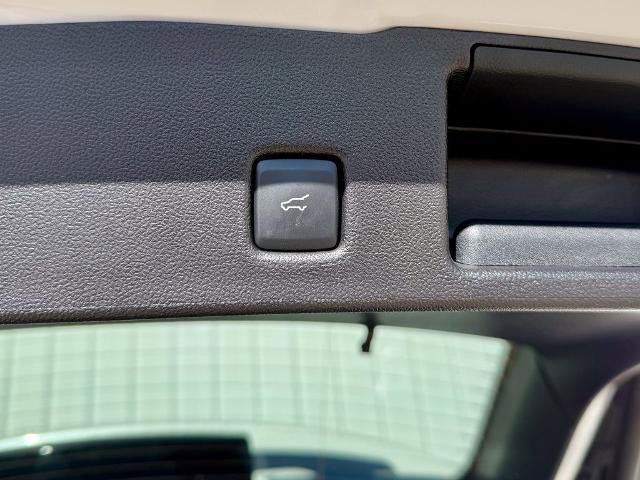 Certified 2025 Ford Escape SE image 17