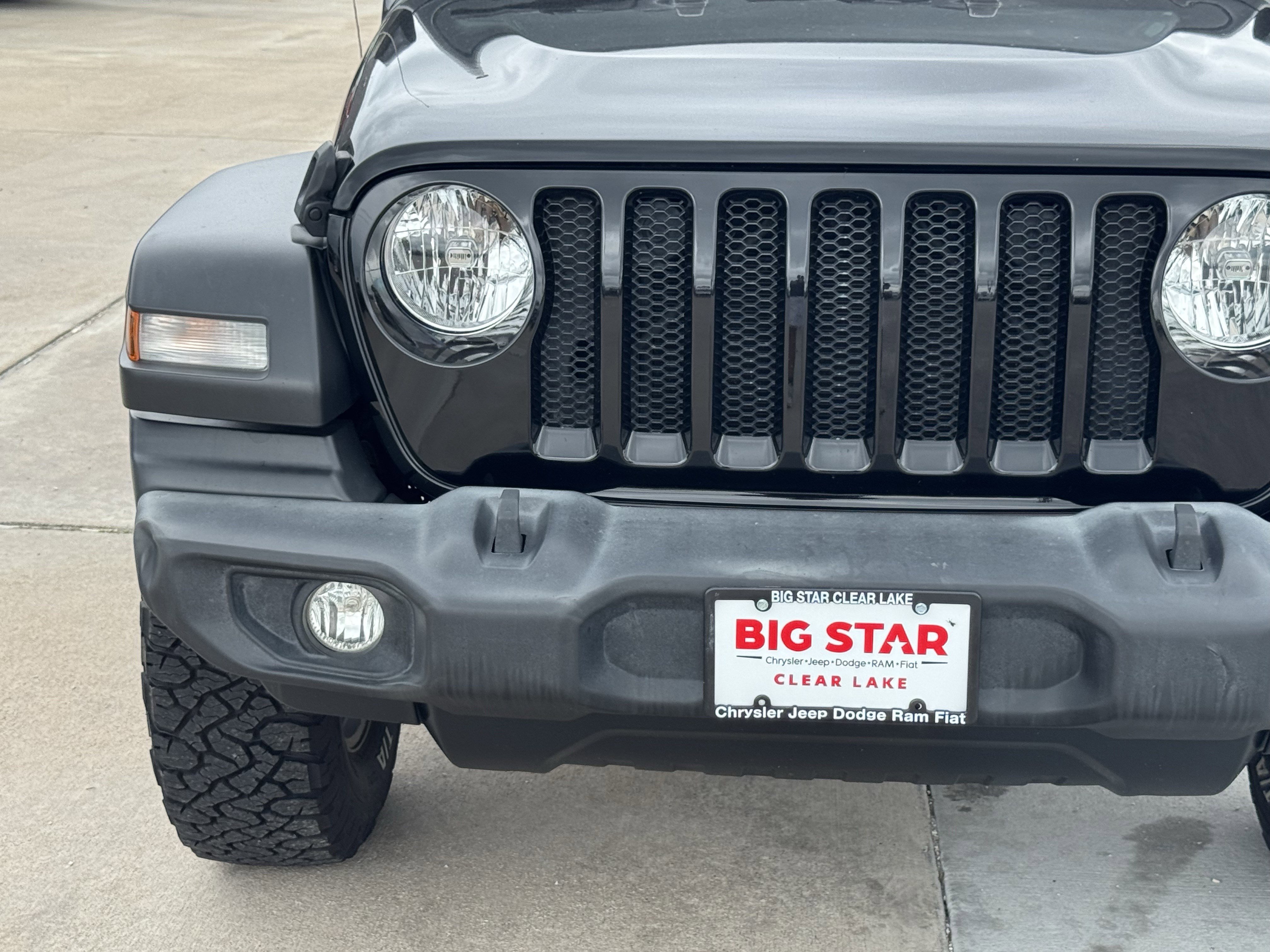 Used 2022 Jeep Wrangler Unlimited Sport AWD/4WD image 6
