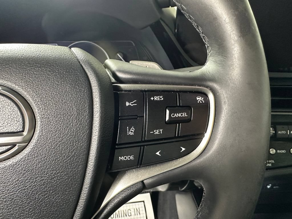 Used 2023 Lexus ES 250 w/ Premium Package AWD/4WD image 23