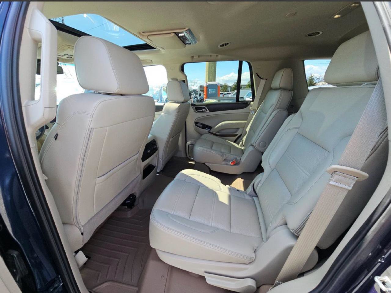 Used 2019 GMC Yukon Denali w/ Open Road Package image 12