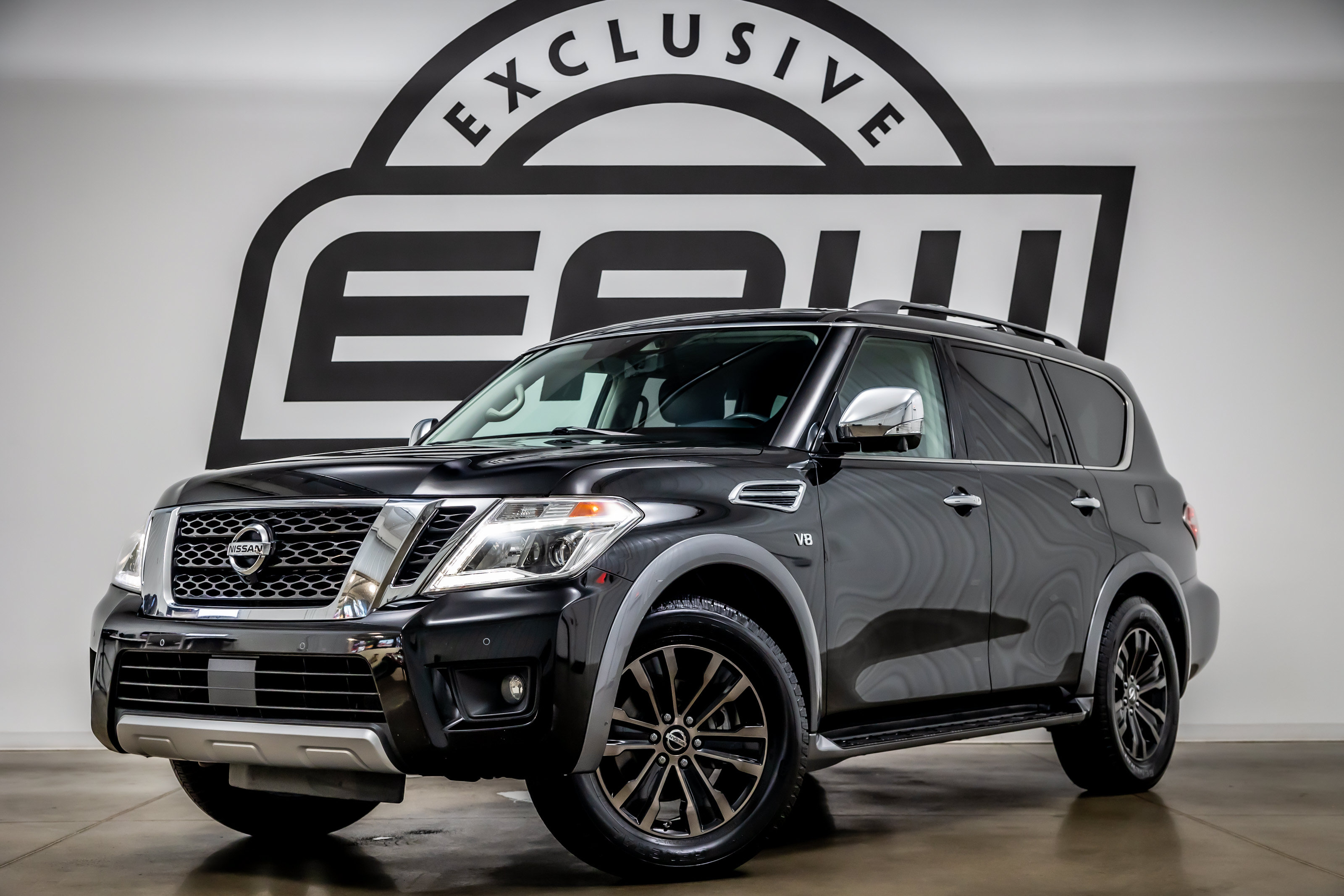 Used 2018 Nissan Armada Platinum w/ Captain Seat Package RWD image 1