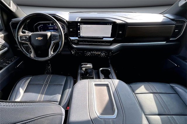 Used 2022 Chevrolet Silverado 1500 High Country w/ Z71 Off-Road Package image 8