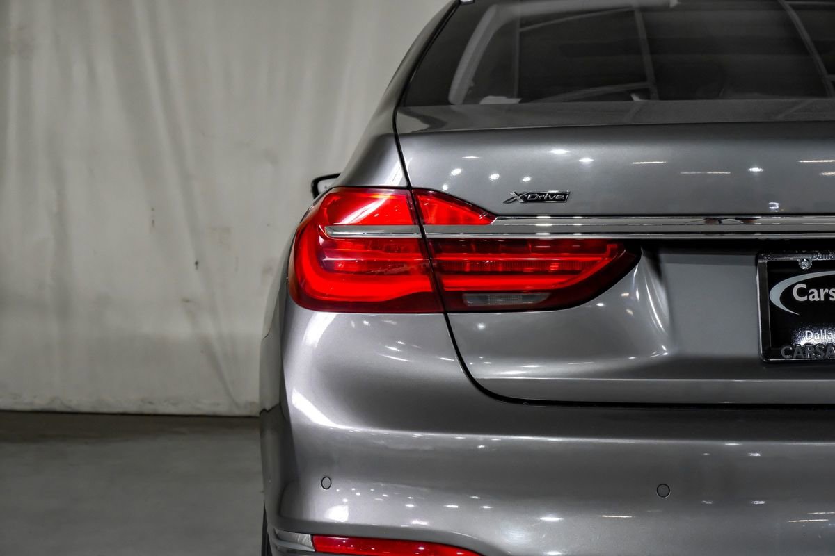 Used 2017 BMW 740i xDrive image 42