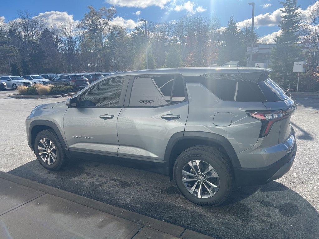 Used 2026 Chevrolet Equinox LT image 45