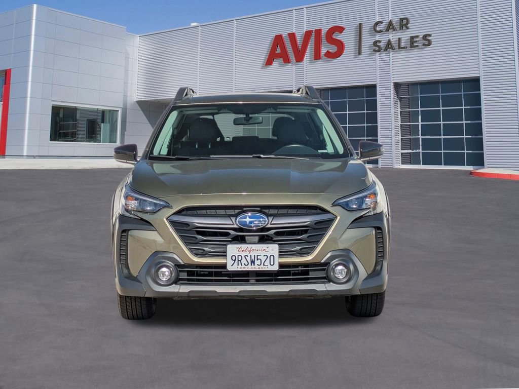 Used 2025 Subaru Outback Premium image 2