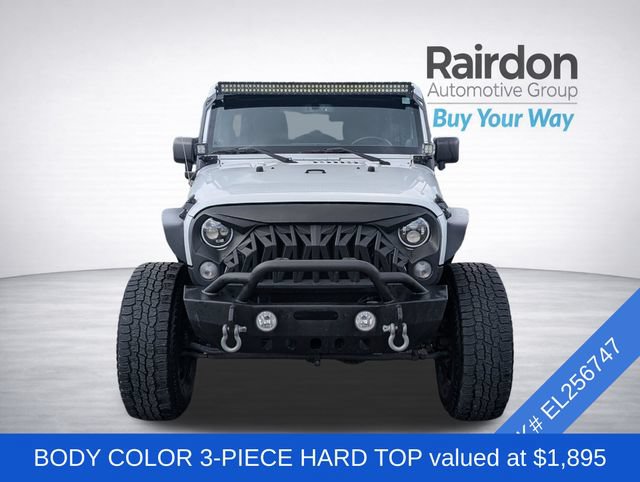 Used 2014 Jeep Wrangler Unlimited Sahara w/ Max Tow Package AWD/4WD image 2