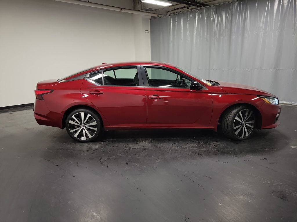 Used 2022 Nissan Altima 2.5 SR image 9