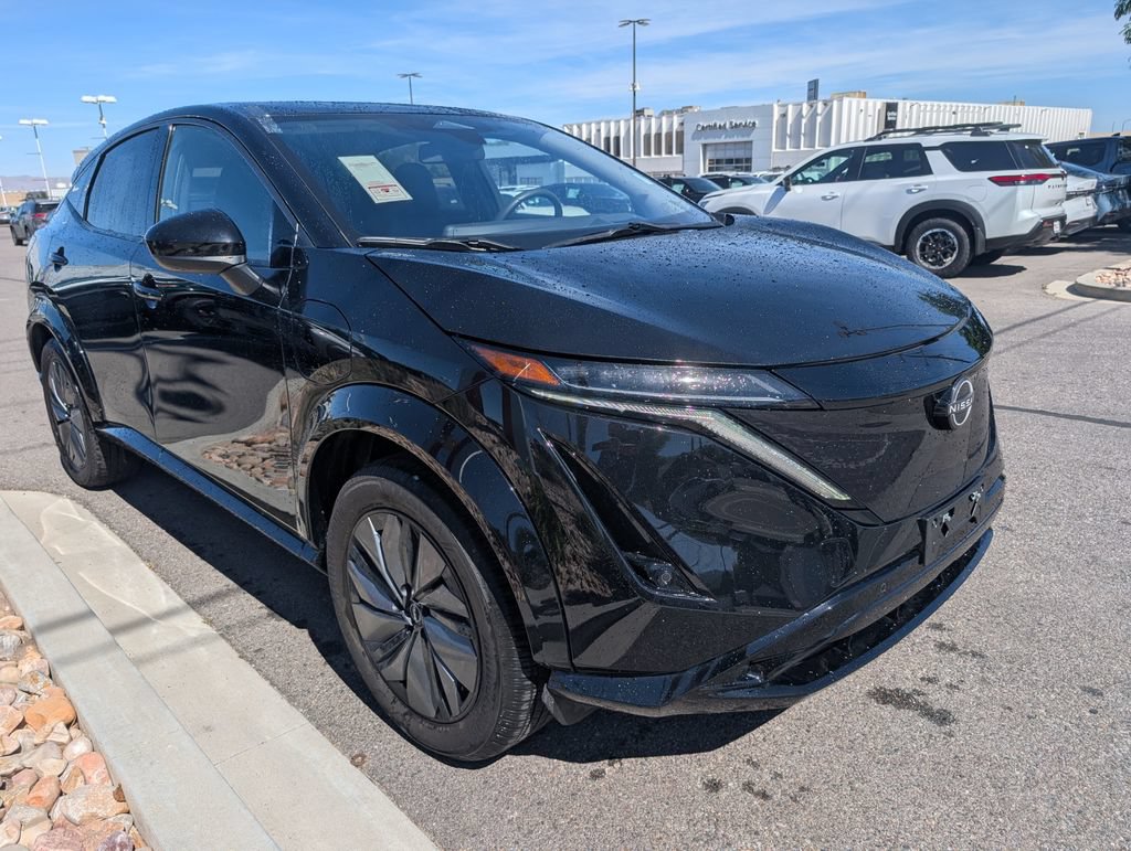 Used 2025 Nissan Ariya AWD image 4