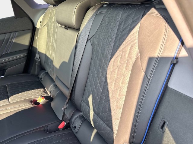 New 2026 Cadillac Optiq V w/ LPO, Floor Liner Package AWD/4WD image 12