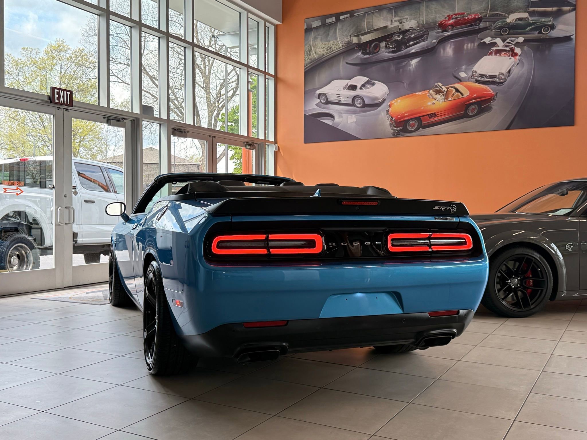 Used 2023 Dodge Challenger SRT Hellcat image 5
