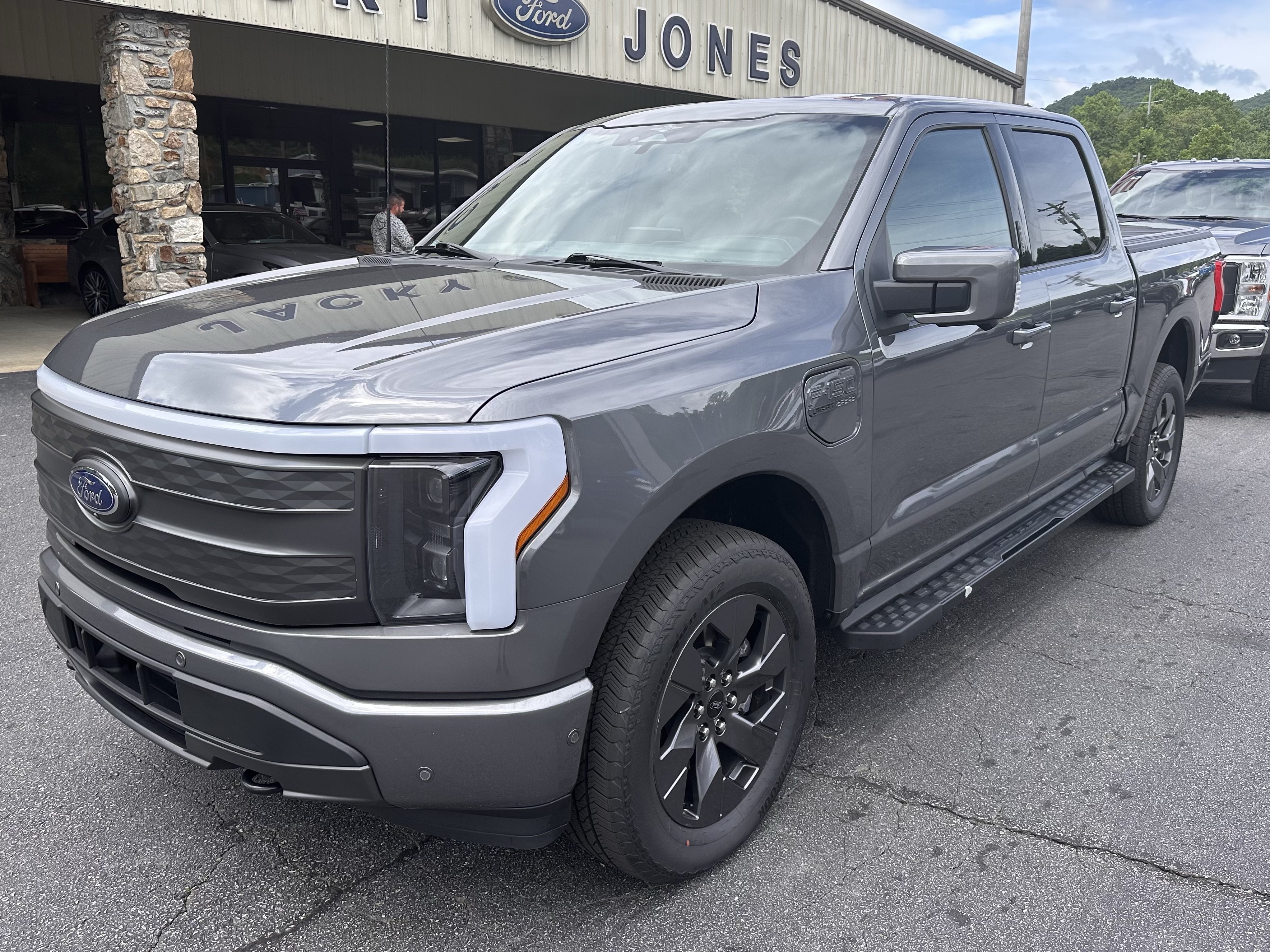 Used 2023 Ford F150 Lightning Lariat w/ Max Trailer Tow Package AWD/4WD image 2