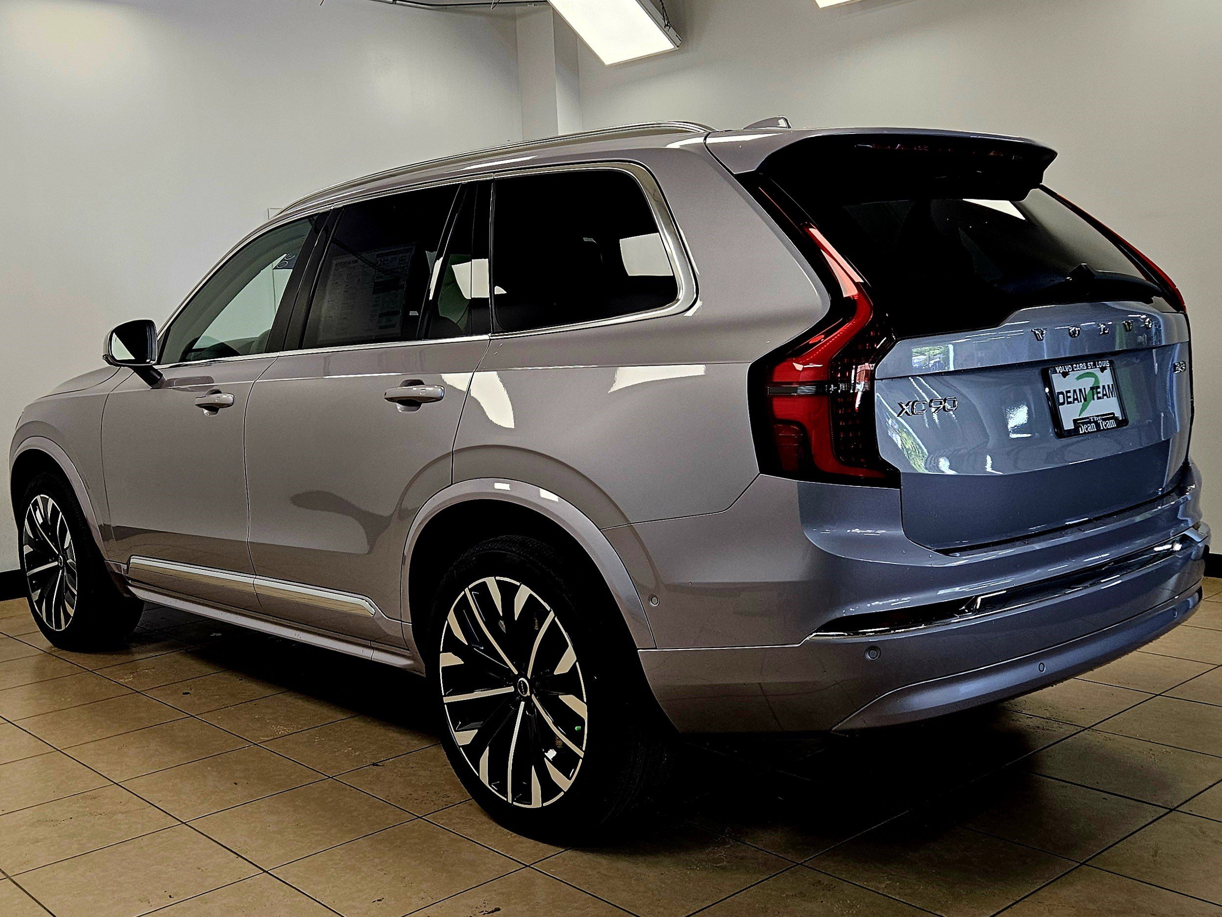 New 2026 Volvo XC90 B5 Plus image 6
