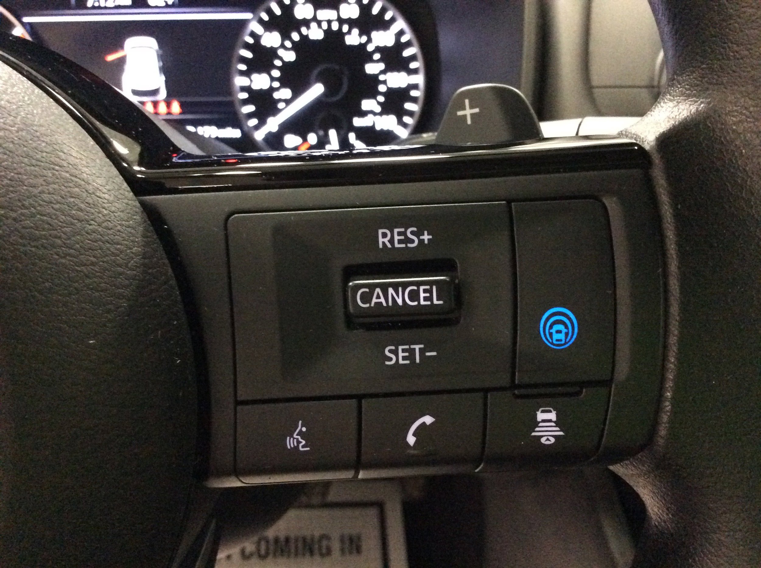 Used 2022 Nissan Rogue SV AWD/4WD image 22