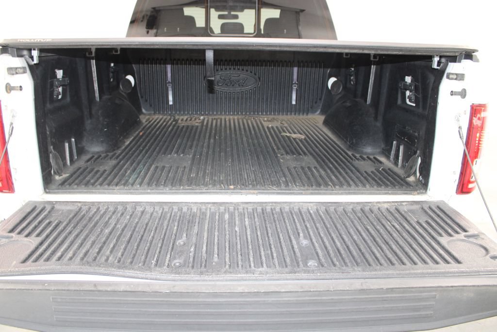 Used 2016 Ford F150 XLT w/ Equipment Group 302A Luxury AWD/4WD image 17