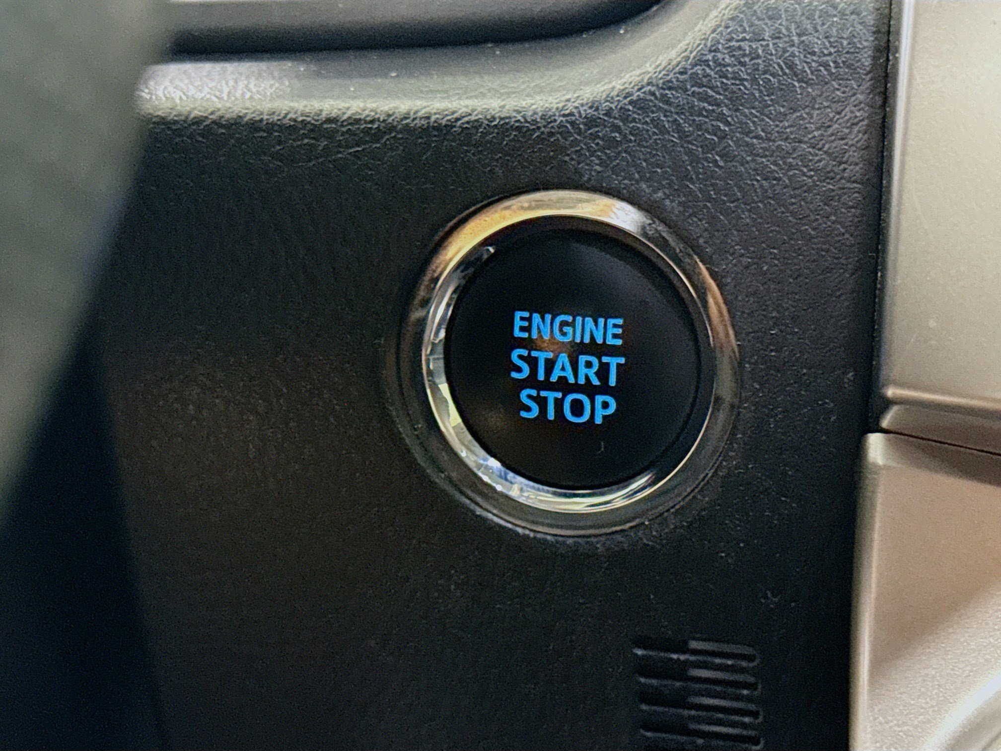 Used 2021 Toyota 4Runner SR5 Premium w/ Moonroof Package RWD image 21