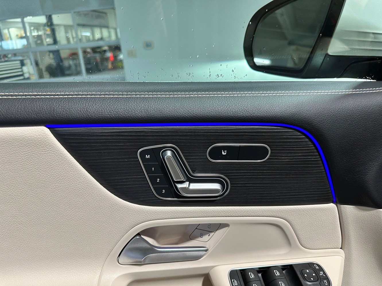Certified 2023 Mercedes-Benz GLB 250 4MATIC image 12
