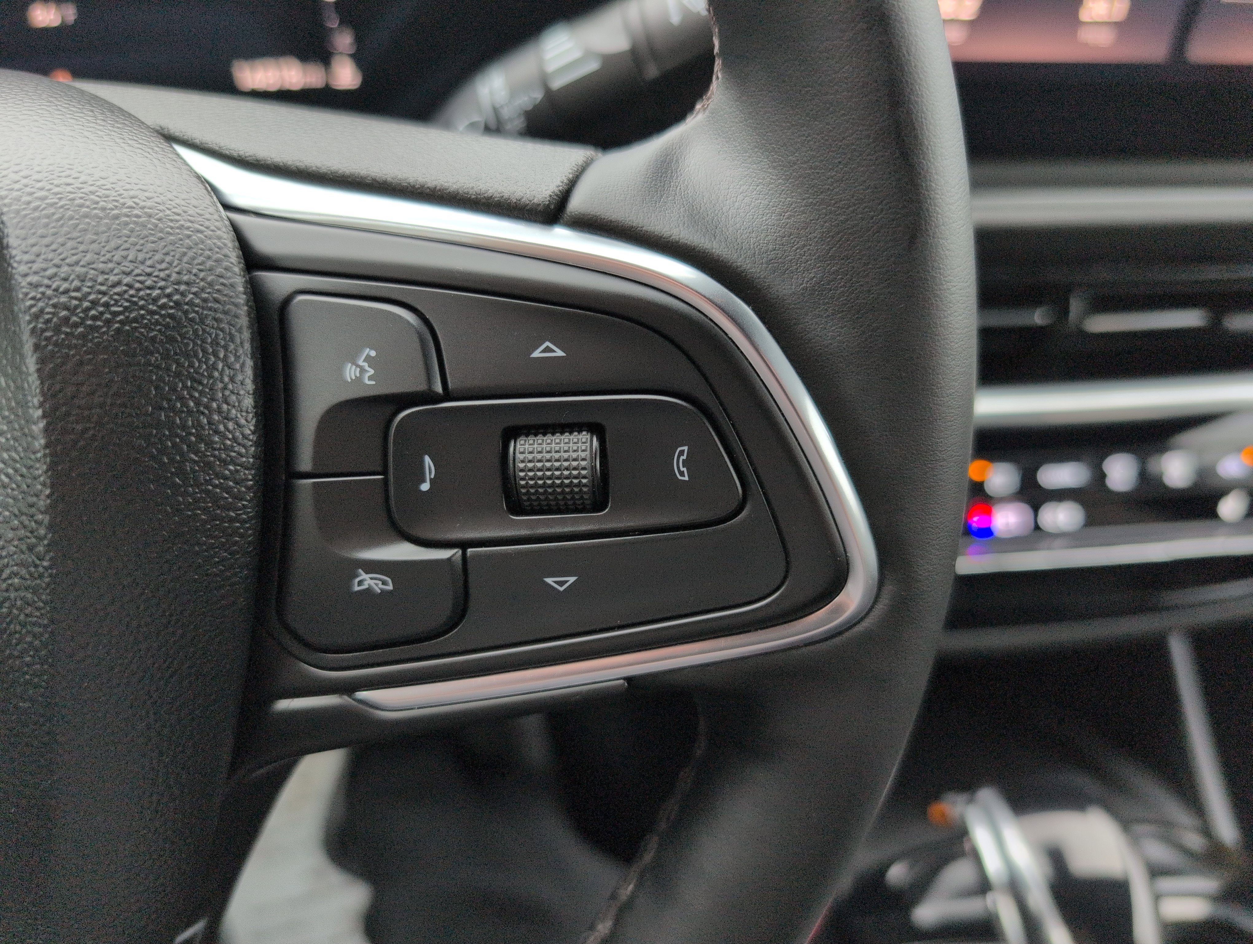 Used 2024 Buick Envista Avenir image 21