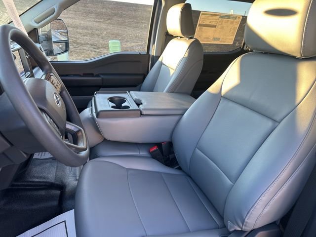New 2026 Ford F350 XL w/ XL Chrome Package image 6