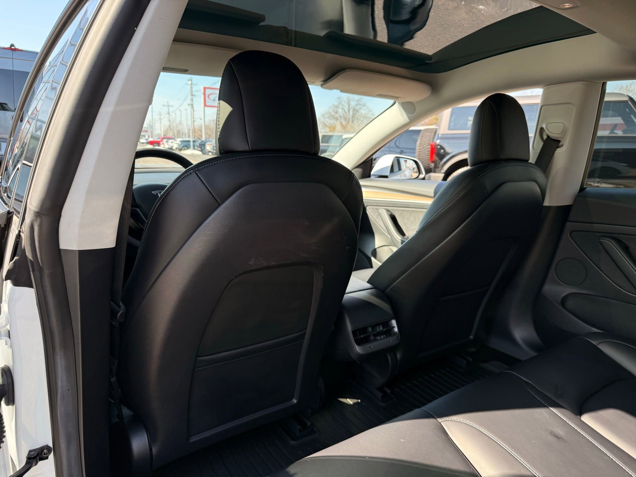 Used 2021 Tesla Model 3 Standard Range Plus image 36