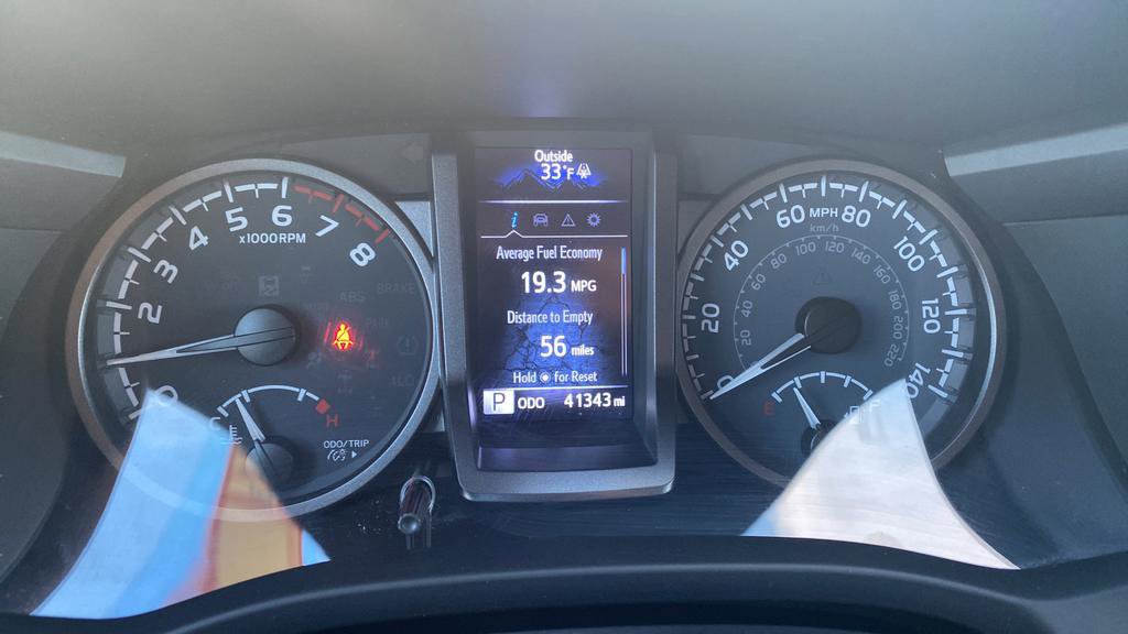 Used 2023 Toyota Tacoma TRD Sport w/ Black Out Package (TMS) image 28