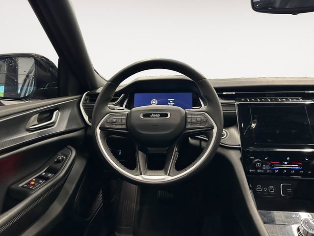 Used 2024 Jeep Grand Cherokee L Laredo AWD/4WD image 12
