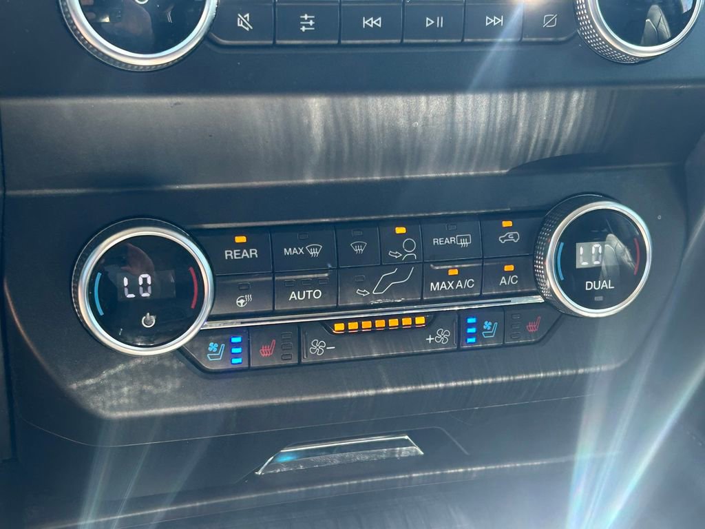 Used 2019 Ford Expedition Platinum RWD image 37