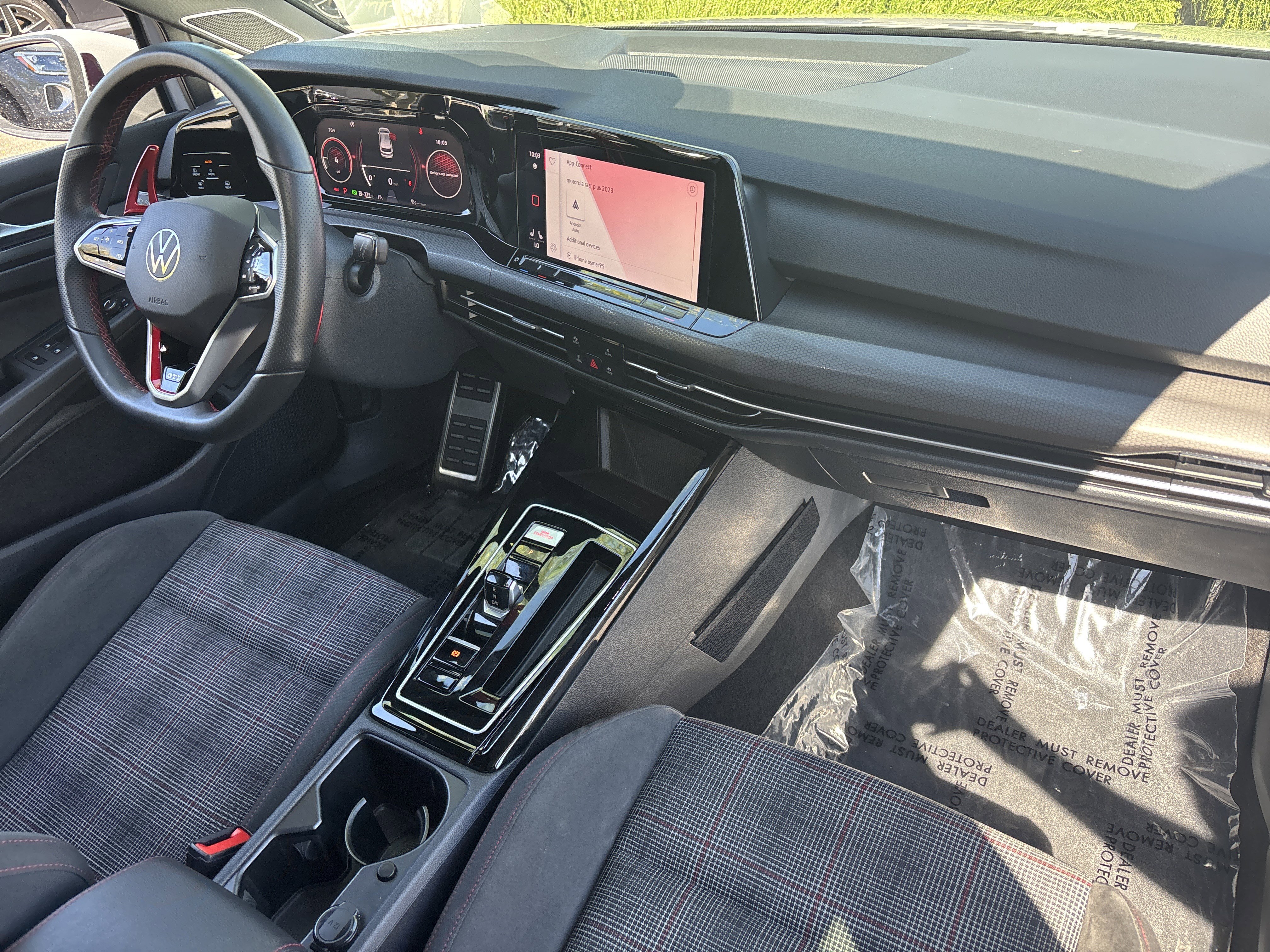 Used 2024 Volkswagen GTI SE w/ MDO Package image 10