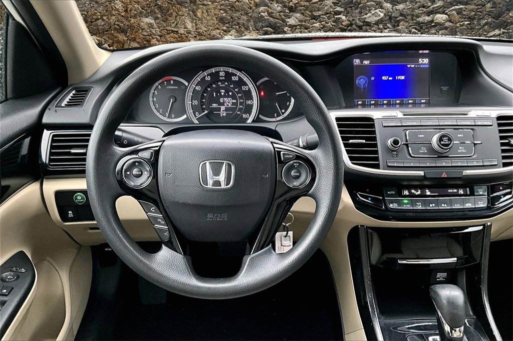 Used 2017 Honda Accord LX image 5