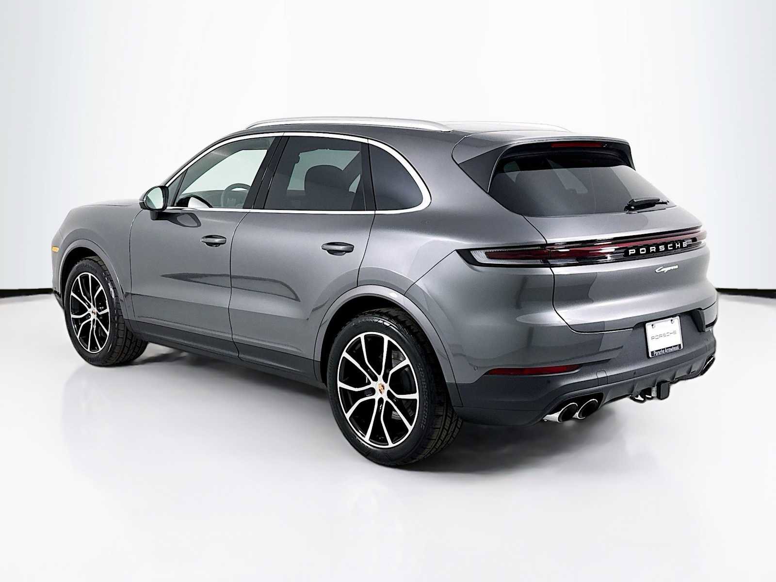 New 2026 Porsche Cayenne image 3