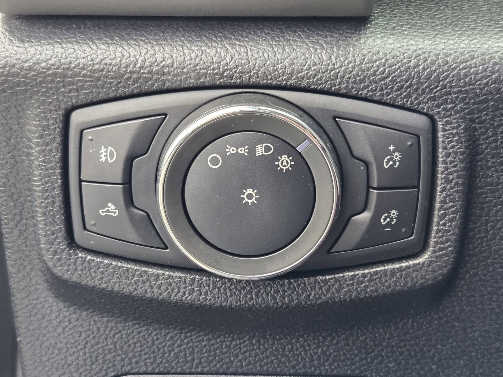 Used 2016 Ford F150 Lariat w/ Equipment Group 502A Luxury AWD/4WD image 20