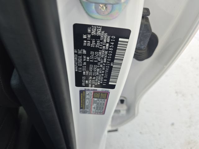 Certified 2025 Kia Sorento SX Prestige AWD/4WD image 15