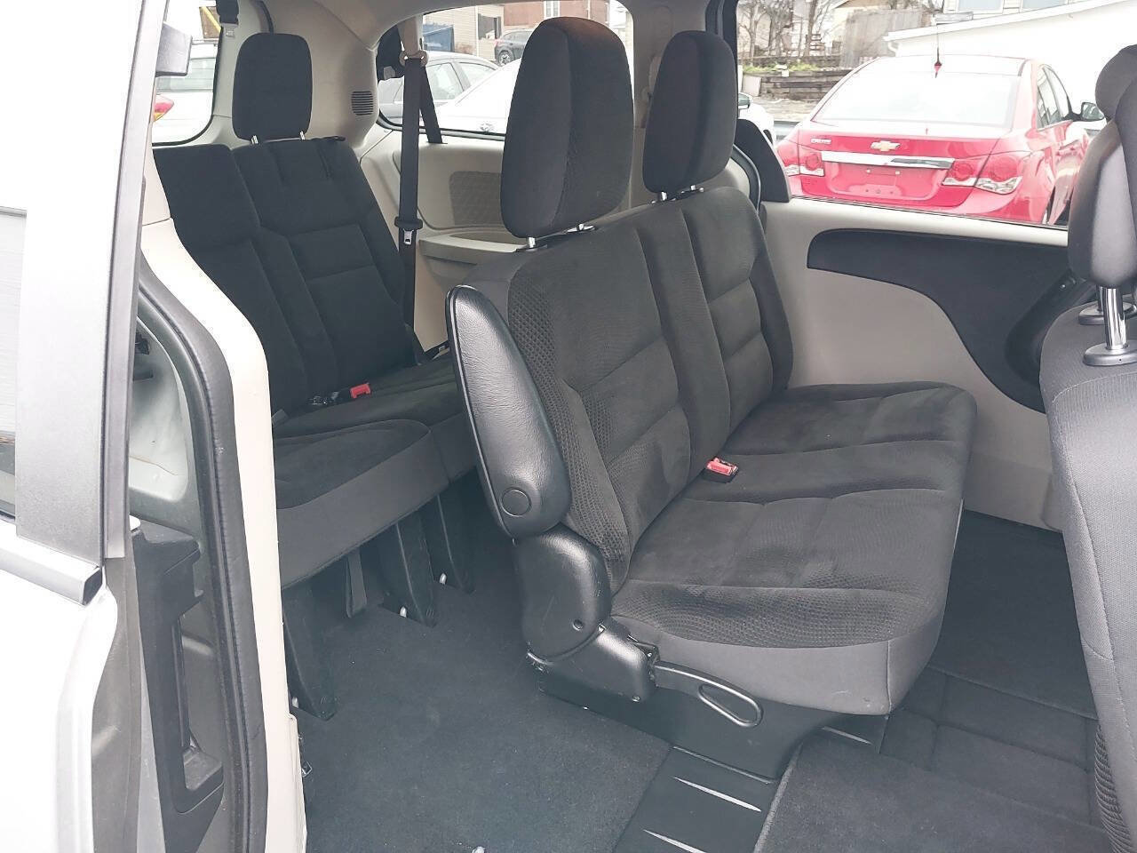 Used 2017 Dodge Grand Caravan SE w/ Power Window Group image 22