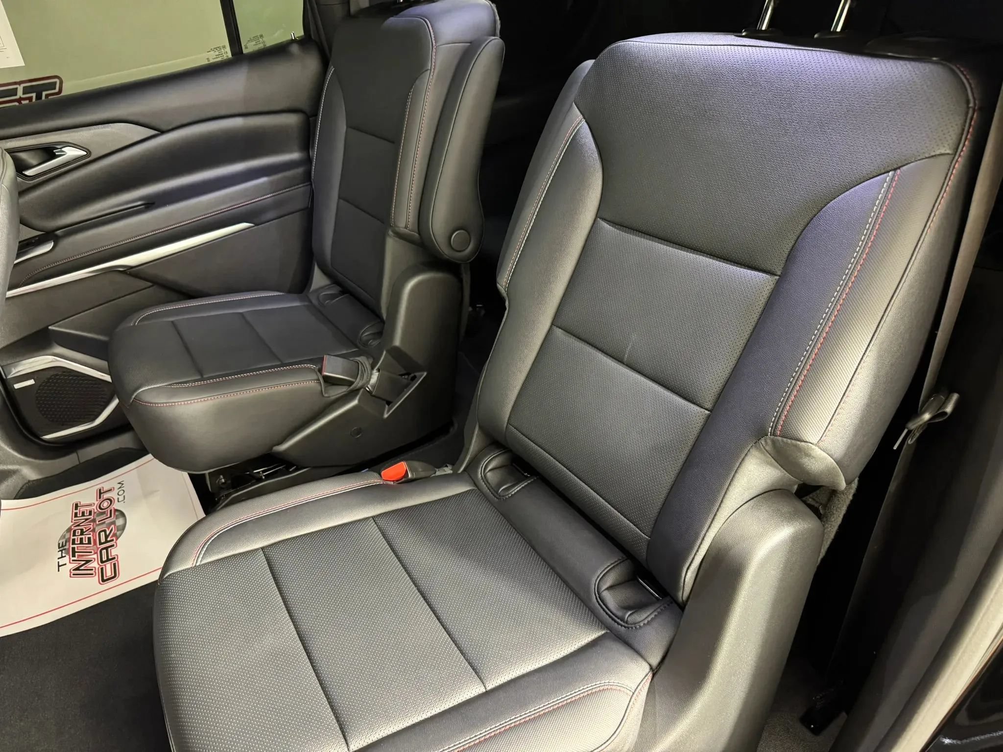 Used 2025 Chevrolet Traverse Z71 w/ Enhanced Driving Package AWD/4WD image 36
