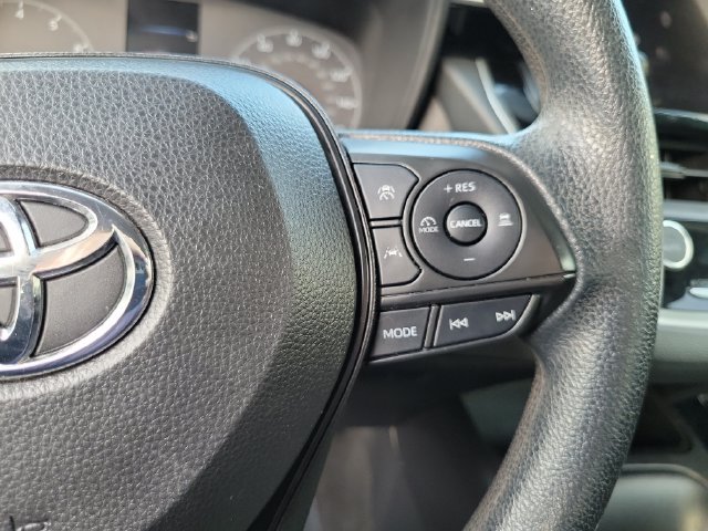 Used 2023 Toyota Corolla LE FWD image 17
