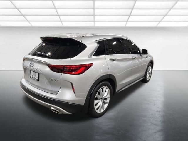 Used 2019 INFINITI QX50 Essential w/ Premium Audio Package image 5