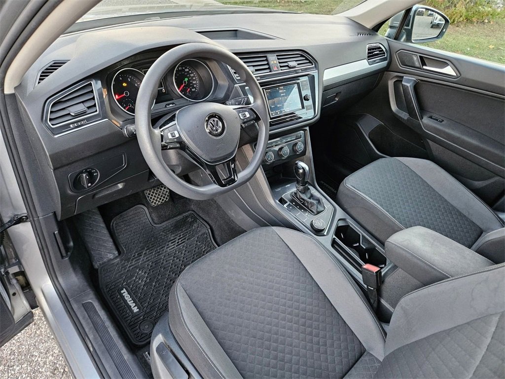 Used 2021 Volkswagen Tiguan S image 11