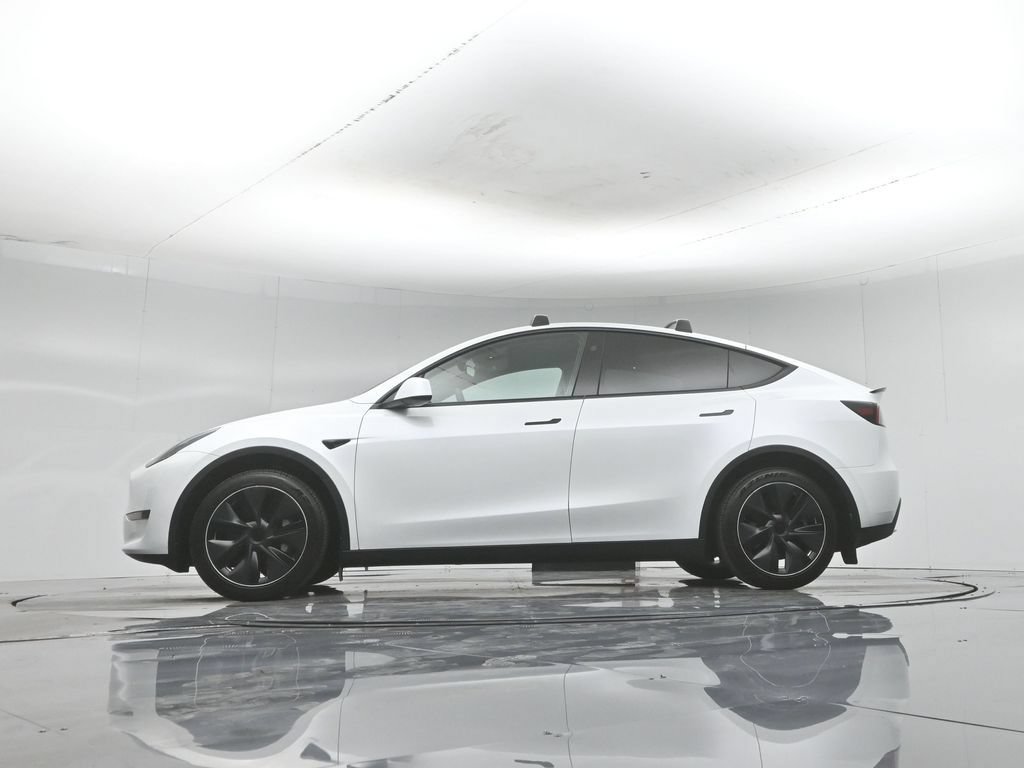 Used 2023 Tesla Model Y Long Range AWD/4WD image 6