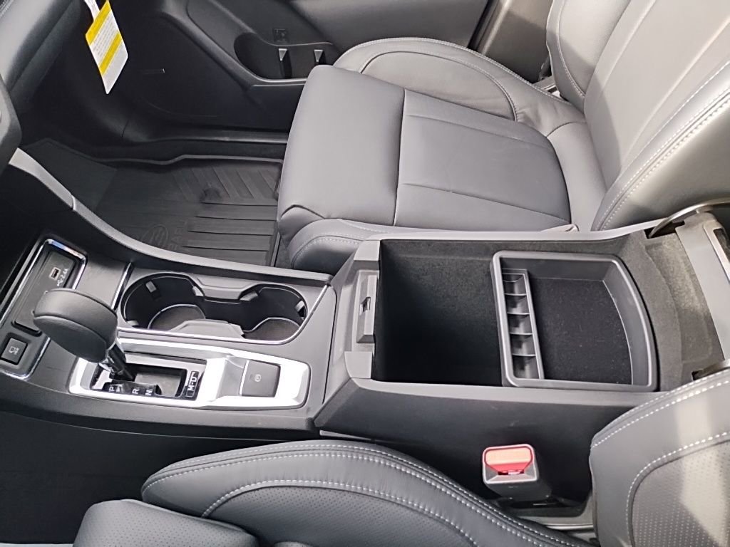Used 2025 Subaru Ascent Limited image 32