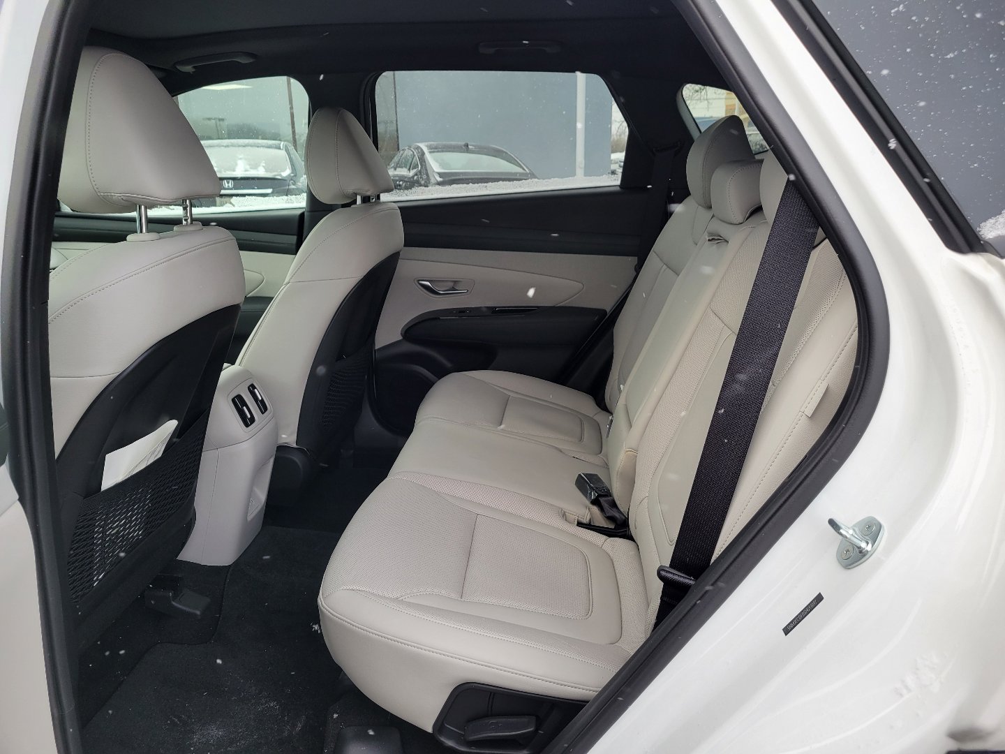 Used 2025 Hyundai Tucson Limited image 12