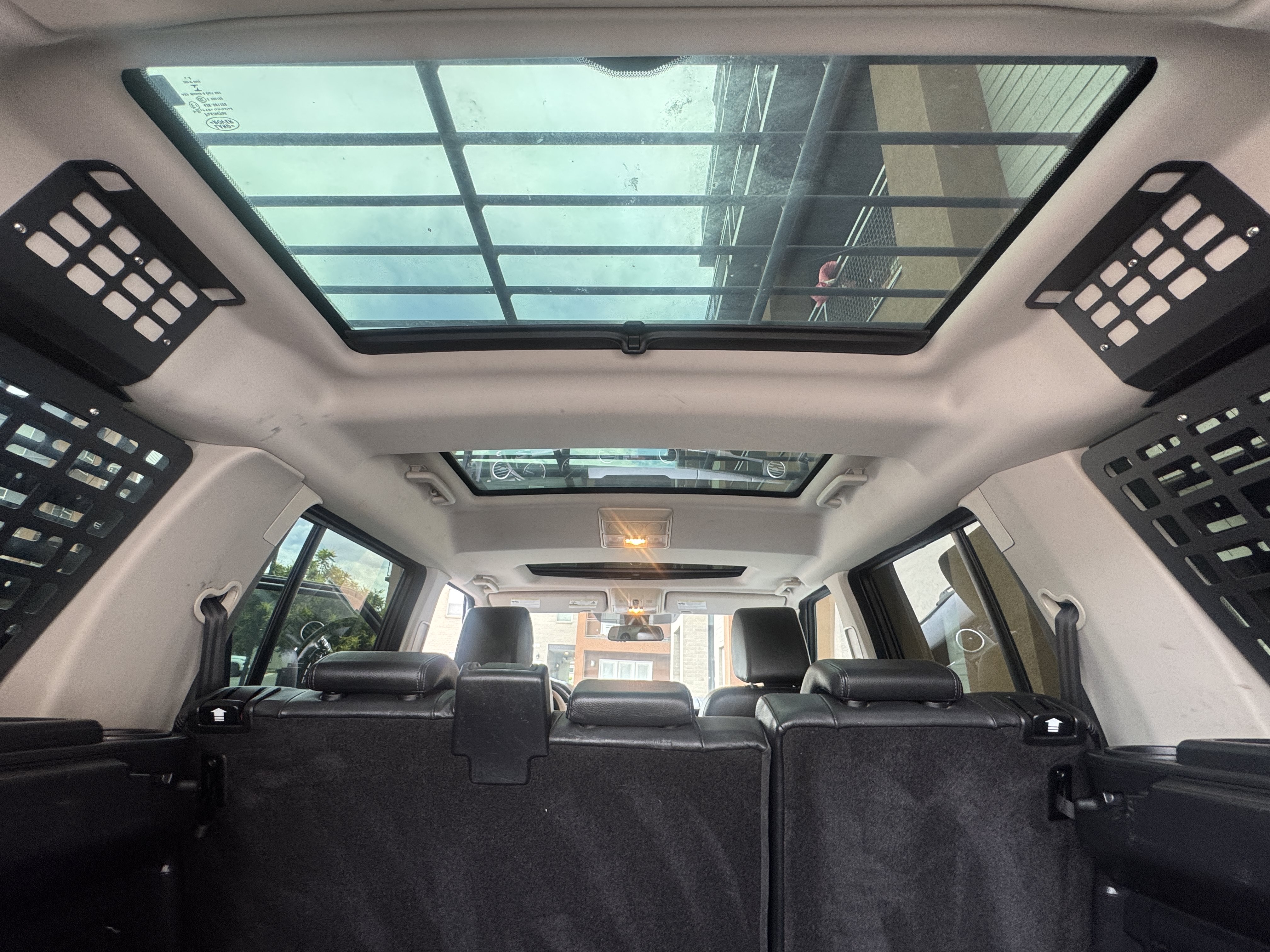 Used 2013 Land Rover LR4 AWD/4WD image 33
