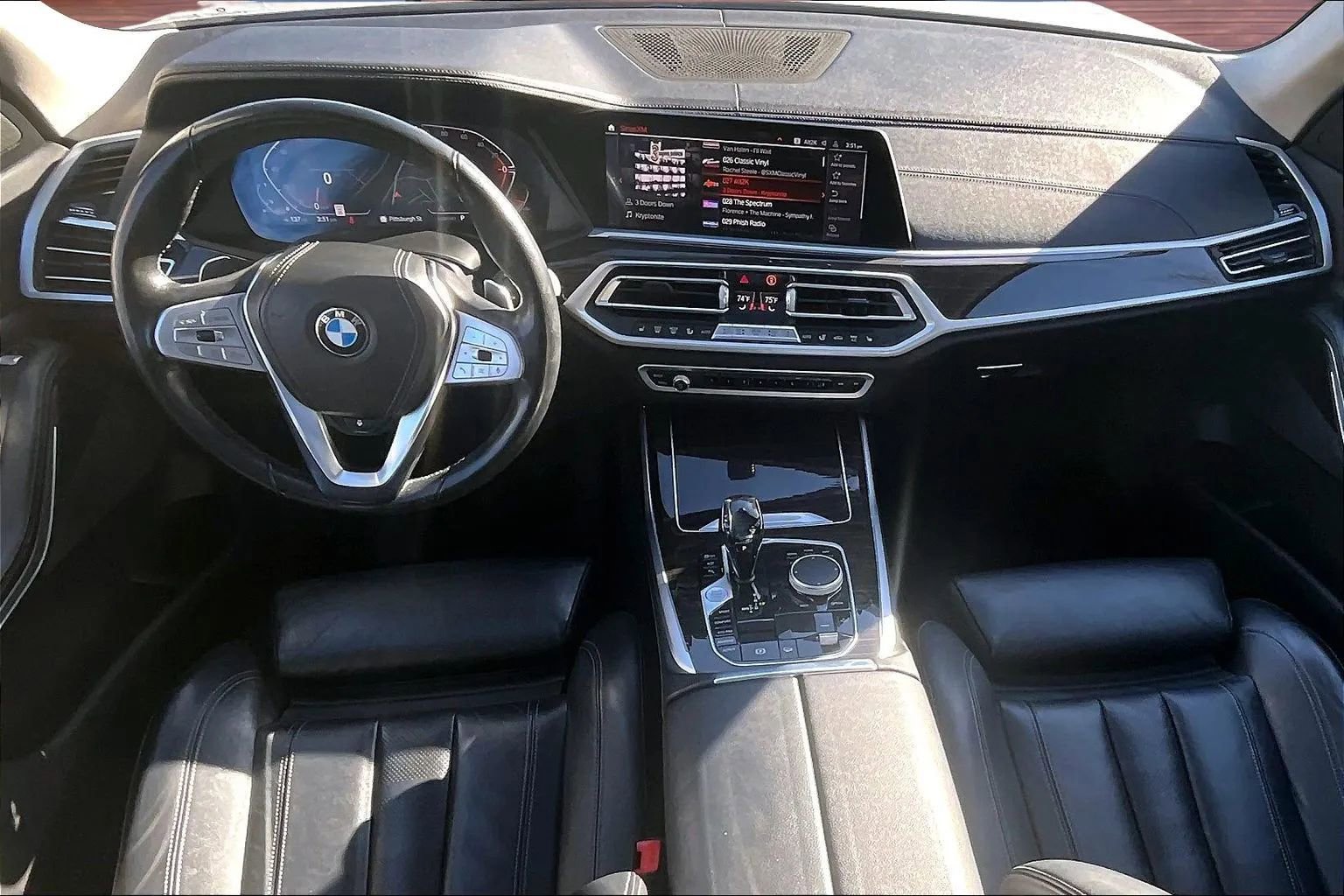 Used 2021 BMW X7 xDrive40i w/ Parking Assistance Package image 15